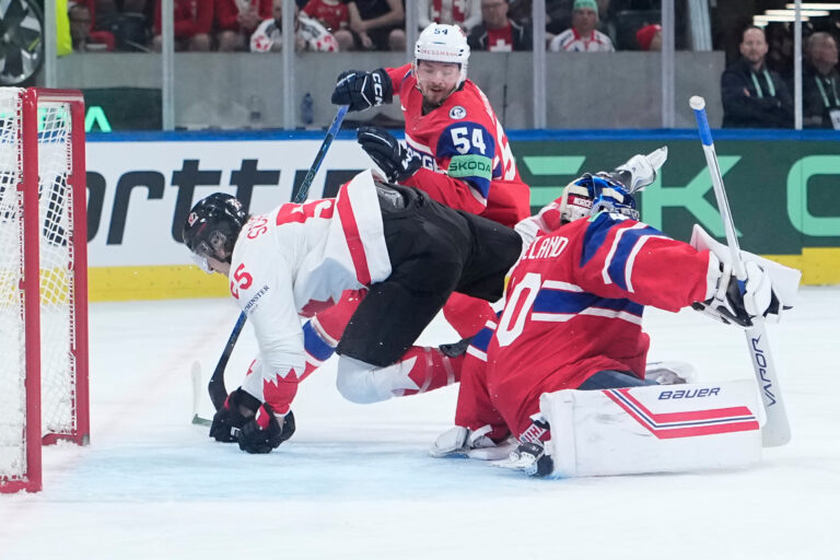 Fotografie (hokej): Kanada - Nórsko (zápas o 3. miesto na MS v hokeji 2026)