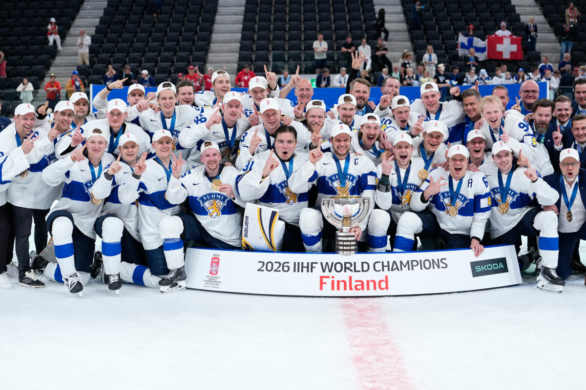 Fotografie: Hokej finále Švajčiarsko - Fínsko na MS v hokeji 2026.