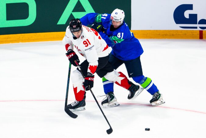 Fotografie zo zápasu Kanada - Slovinsko na MS v hokeji 2026.