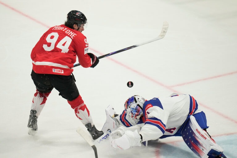 Fotografie štvrťfinále Kanada - USA na MS v hokeji 2026.