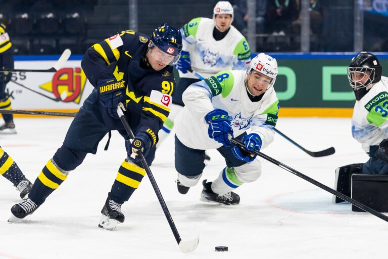 Fotografie zo zápasu Švédsko - Slovinsko na MS v hokeji 2026.