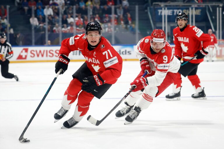 Fotografie zo zápasu Kanada - Dánsko na MS v hokeji 2026.