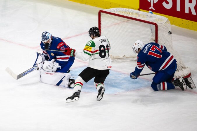 Fotografie zo zápasu USA - Maďarsko na MS v hokeji 2026.
