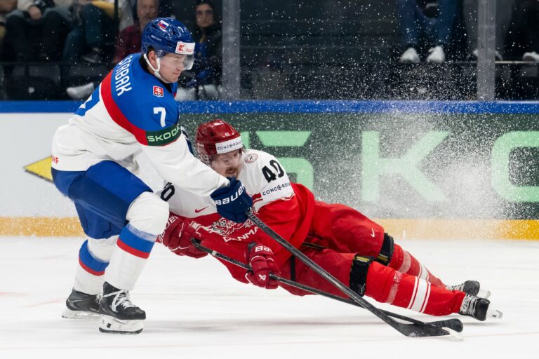 Fotografie zo zápasu Slovensko - Dánsko na MS v hokeji 2026.