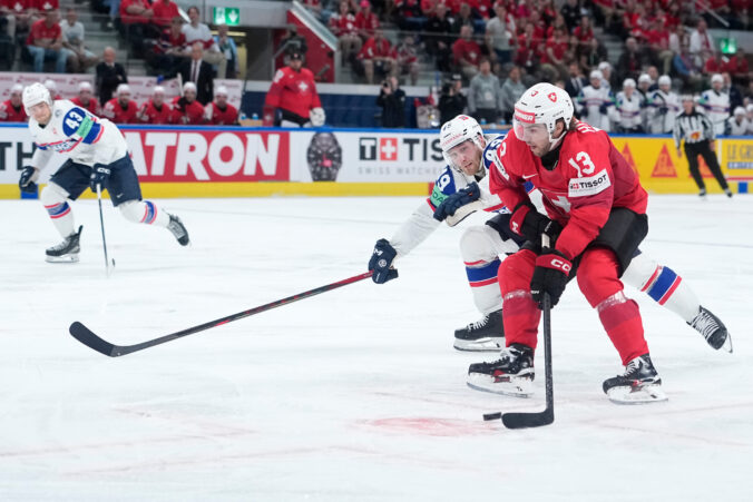 Fotografie semifinále Švajčiarsko - Nórsko na MS v hokeji 2026.