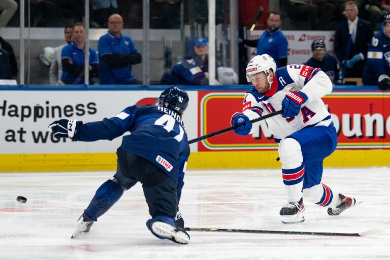 Fotografie zo zápasu Fínsko - USA na MS v hokeji 2026.