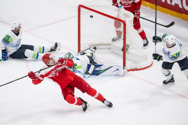 Fotografie zo zápasu Dánsko - Slovinsko na MS v hokeji 2026
