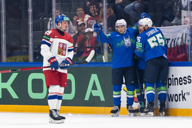 Fotografie zo zápasu Slovinsko - Česko na MS v hokeji 2026.