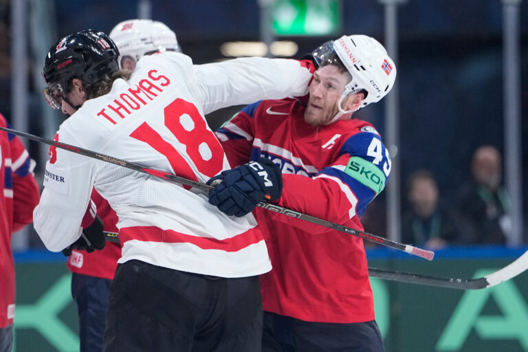 Fotografie (hokej): Kanada - Nórsko (zápas o 3. miesto na MS v hokeji 2026)
