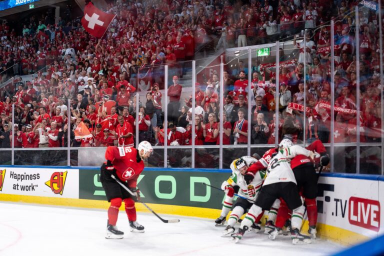 Fotografie zo zápasu Švajčiarsko - Maďarsko na MS v hokeji 2026