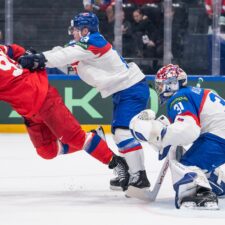 Fotografie zo zápasu Slovensko - Česko na MS v hokeji 2026.