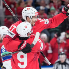 Fotografie semifinále Švajčiarsko - Nórsko na MS v hokeji 2026.
