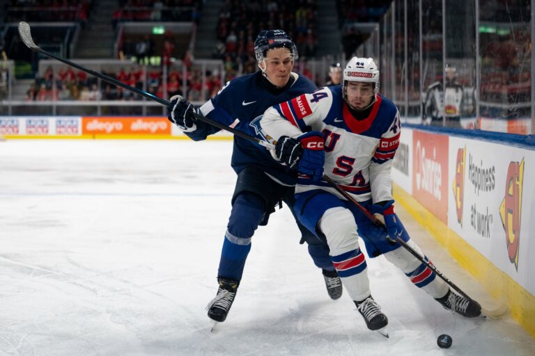 Fotografie zo zápasu Fínsko - USA na MS v hokeji 2026.