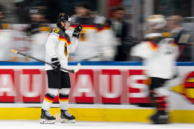Fotografie zo zápasu Nemecko - Veľká Británia na MS v hokeji 2026.