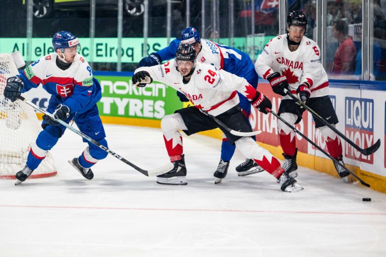 Fotografie zo zápasu Slovensko - Kanada na MS v hokeji 2026.