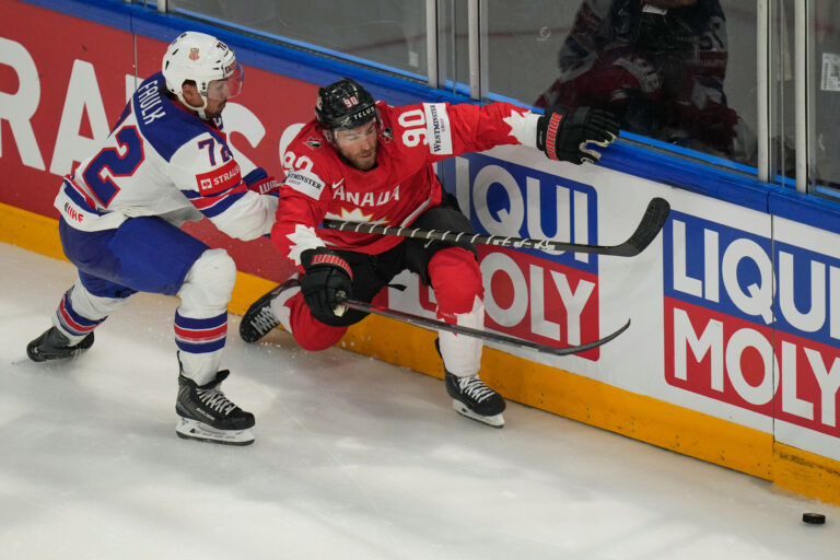 Fotografie štvrťfinále Kanada - USA na MS v hokeji 2026.