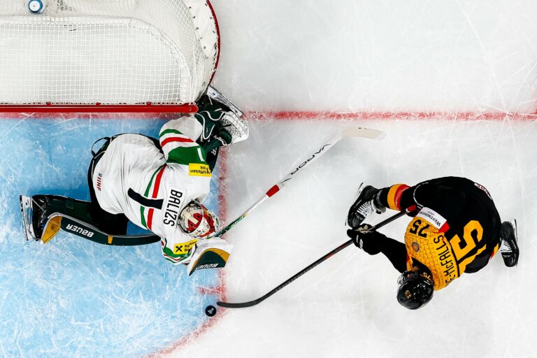 Fotografie zo zápasu Nemecko - Maďarsko na MS v hokeji 2026.