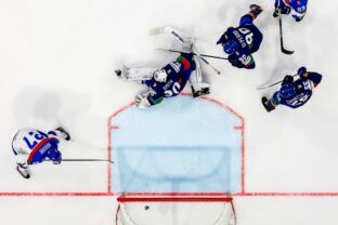 Fotografie zo zápasu Slovensko - Taliansko na MS v hokeji 2026.