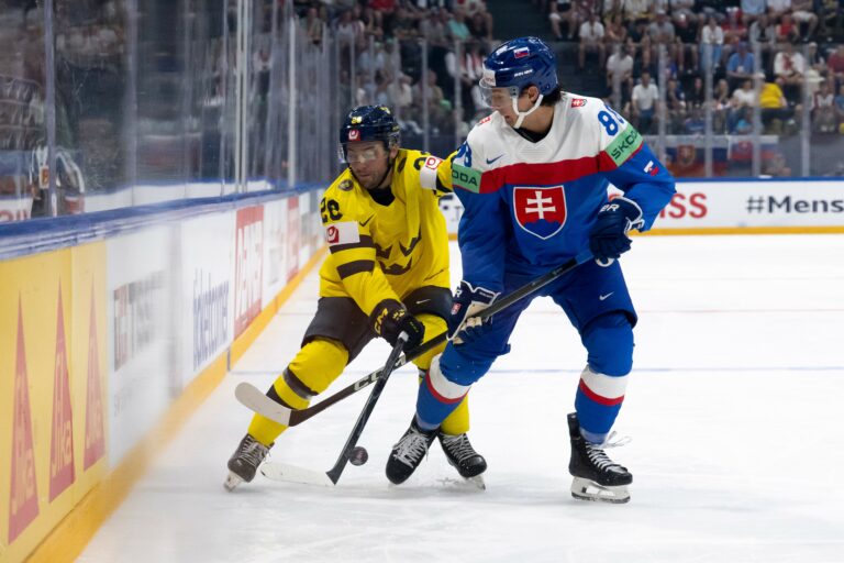 Fotografie zo zápasu Slovensko - Švédsko na MS v hokeji 2026.