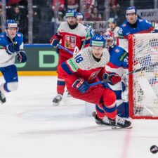 Fotografie zo zápasu Slovensko - Česko na MS v hokeji 2026.