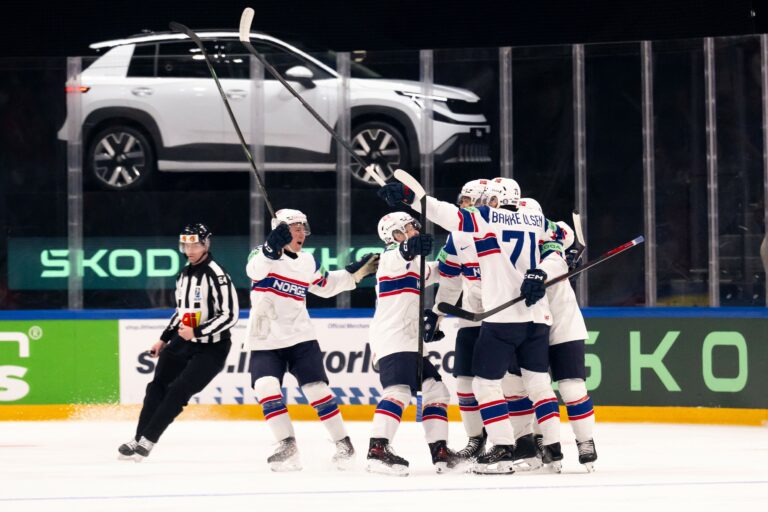 Fotografie zo zápasu Kanada - Nórsko na MS v hokeji 2026.