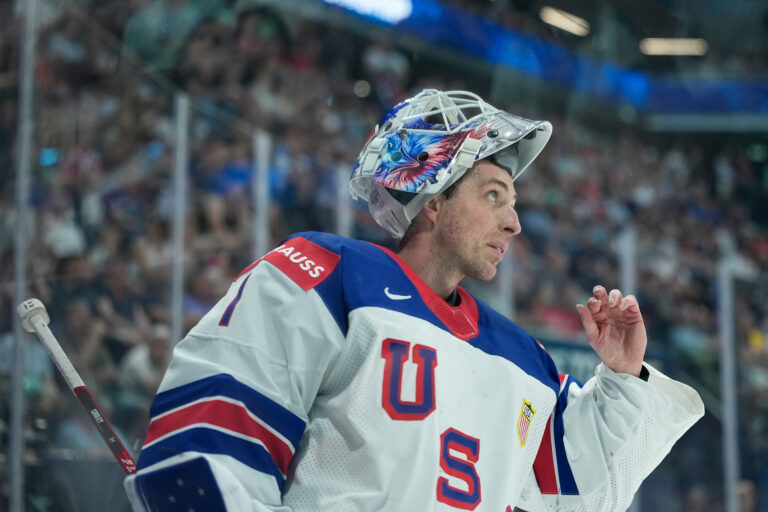 Fotografie štvrťfinále Kanada - USA na MS v hokeji 2026.