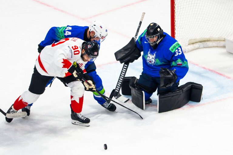 Fotografie zo zápasu Kanada - Slovinsko na MS v hokeji 2026.