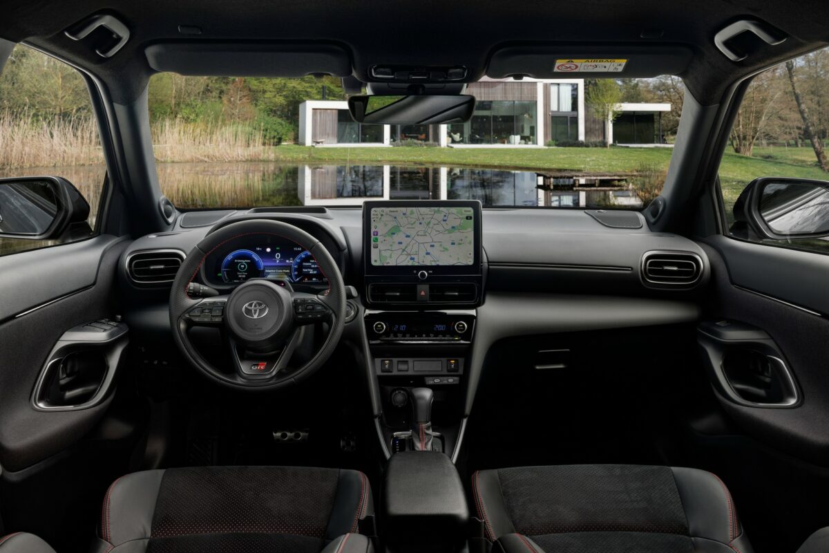 Toyota yaris cross 2026_03.jpg