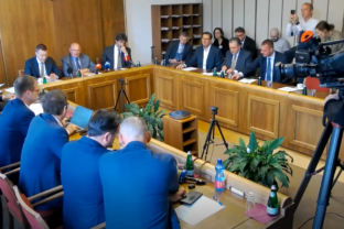 Traja ministri na zv.png