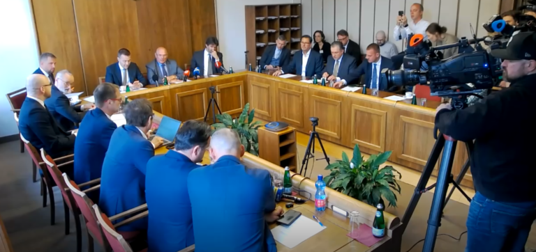 Traja ministri na zv.png