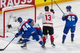 HOKEJ MS: Slovensko - Kanada