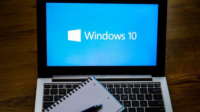 Microsoft nečakane prdĺžil podporu pre Windows 10 o ďalší rok