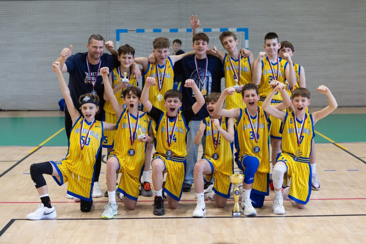 2_basketbalisti zo skolske ho sk b.s.c. bratislava.jpg