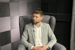 4032 3024 max 1.jpg