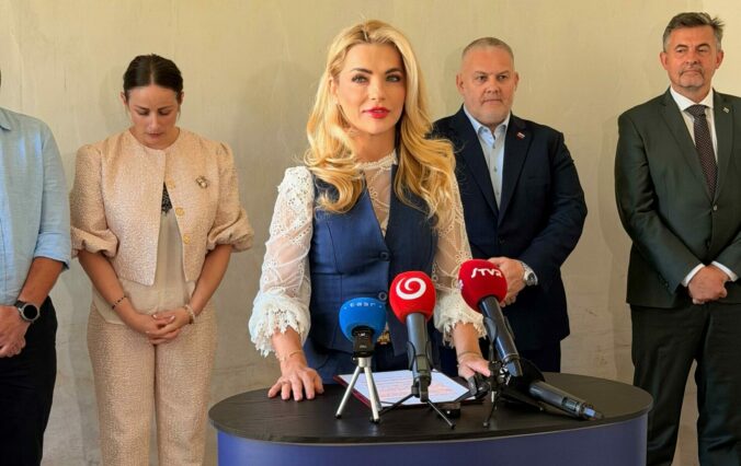 Šimkovičová odovzdala v Martine symbolicky kľúč k rekonštrukcii Múzea kultúry Čechov na Slovensku – VIDEO