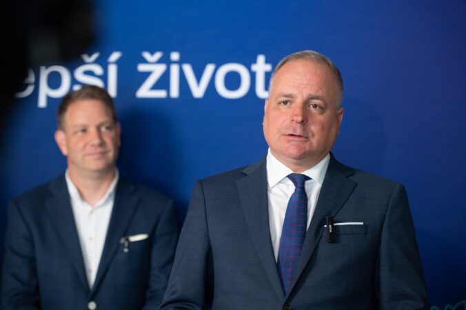 Droba sa chce opäť uchádzať o dôveru Bratislavčanov. Sľubuje dokončenie projektov, ktoré budú obyvateľom slúžiť vyše 50 rokov – VIDEO, FOTO