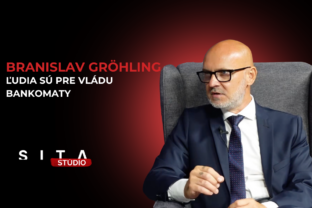 Branislav Gröhling v rozhovore s Pavlem Urbanom počas nahrávania novej epizódy video podcastu v Štúdiu SITA.