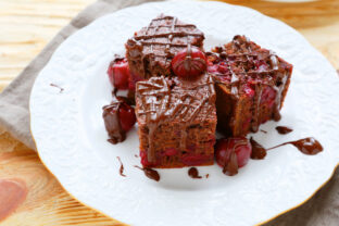 brownies s čerešňami