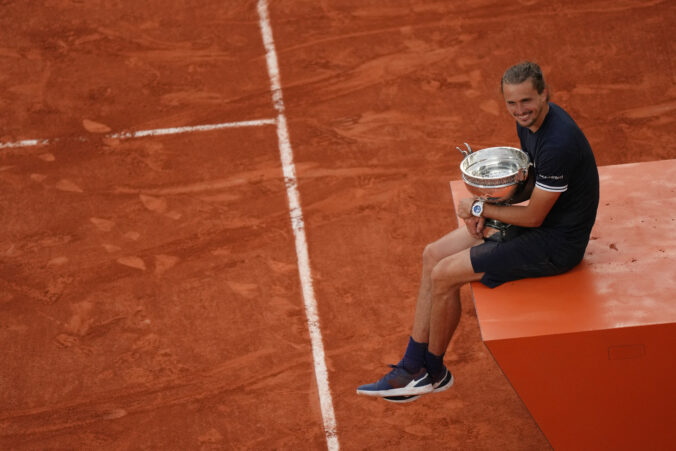Alexander Zverev získal prvý grandslamový titul a po 30 rokoch pripomenul Borisa Beckera