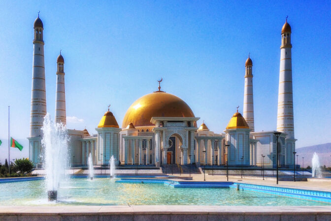 TÃ¼rkmenbaÅy Ruhy Mosque, Ashgabat, Turkmenistan
