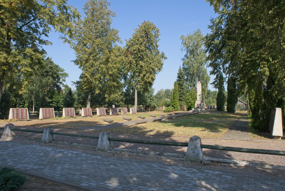 Litva znesv&auml;tila hroby padl&yacute;ch sovietskych vojakov. Moskva ich exhum&aacute;ciu označila za barbarstvo - SITA.sk