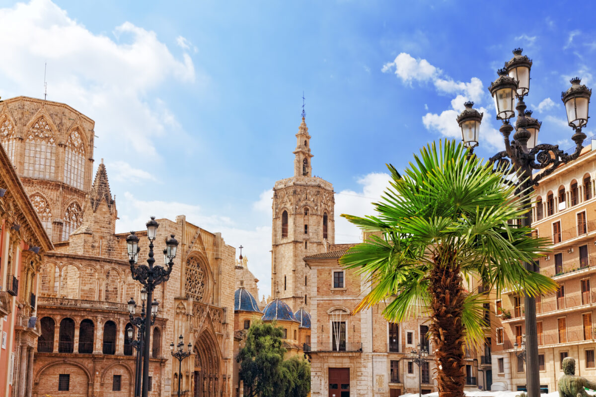 Square of Saint Mary's and Valencia cathedral.