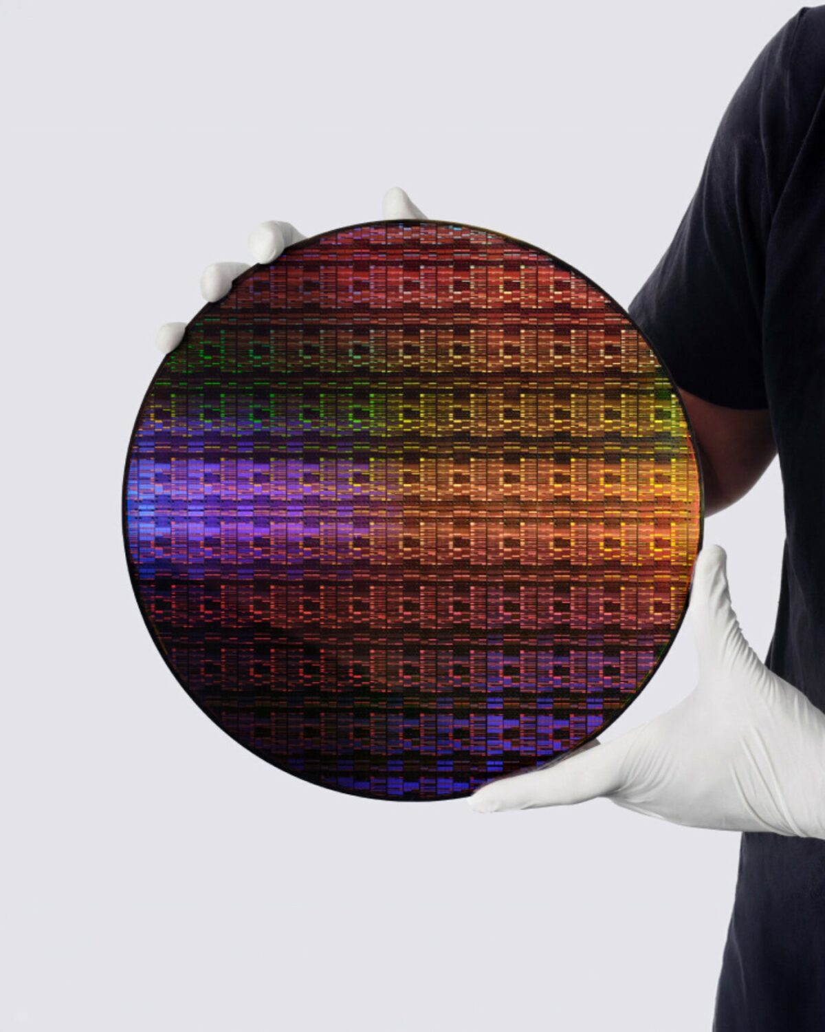 IBM ukázalo čipovú technológiu 1 nm