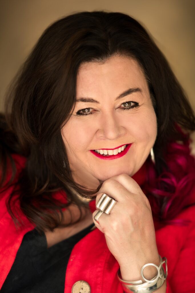 Jo thomas.jpg