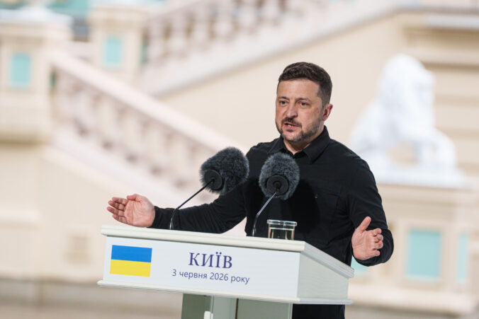 Zelenskyj navrhol Putinovi osobné rokovanie a úplné prímerie