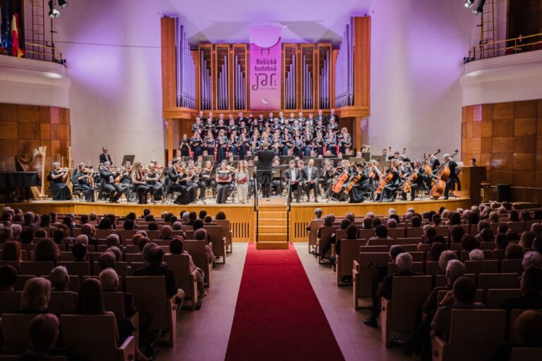 Statna filharmonia kosice a slovensky filharmonicky zbor. foto jakub simonak.jpg