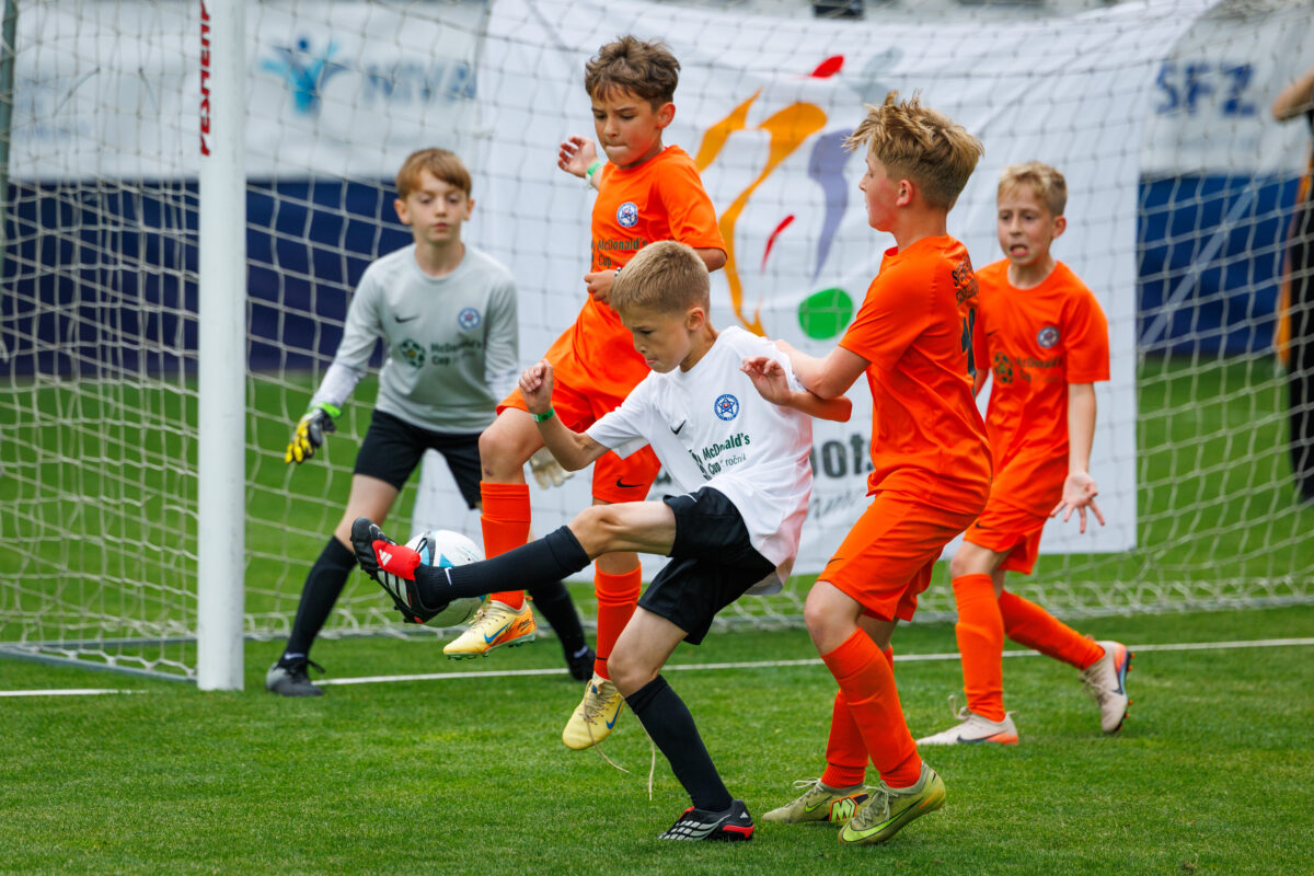 Sviatok futbalu_finale mcdonalds cup_11062026_finalove suboje.jpg
