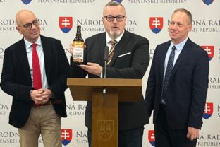 Zľava: Karol Zimmer, Milan Krajniak a Richard Vašečka.