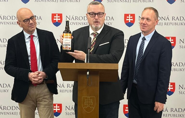 Zľava: Karol Zimmer, Milan Krajniak a Richard Vašečka.
