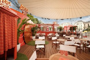 01_aperol spritz piazza_zum jubilaeum praesentiert sich der sommer hotspot neu_c_dragan dok.jpg